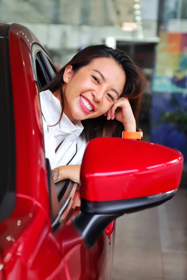 Hana Giang Anh thường xuyên chia sẻ những bài tập siết cân, giảm mỡ thừa và chế độ ăn có lợi cho sức khỏe.