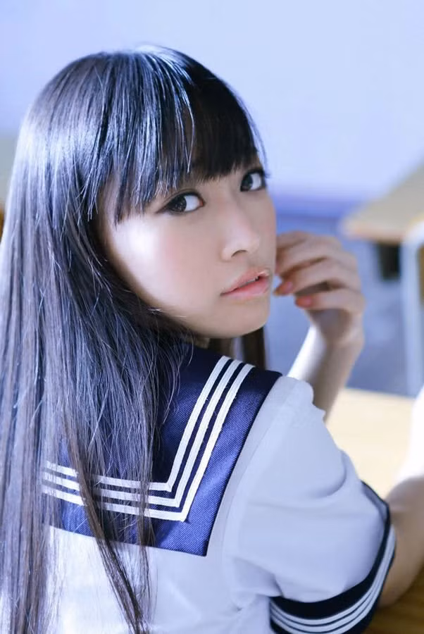 Cách đây vài ngày, cô nàng hot girl 17 tuổi này đã tham gia một chương trình tìm kiếm tài năng của Nhật Bản và khiến toàn bộ ban giám khảo cũng như khán giả choáng ngợp với khả năng uốn dẻo của mình.