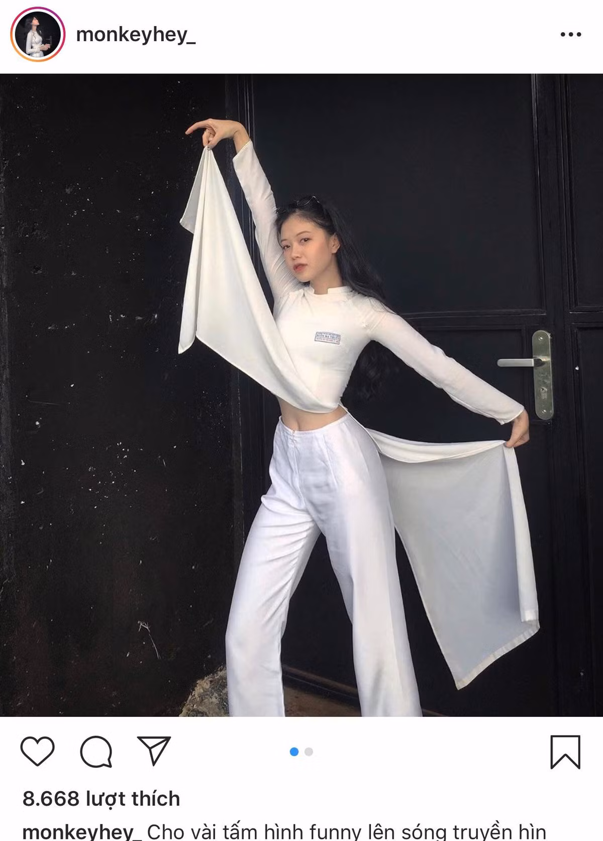 Nguyễn Thị Trà Giang (Buôn Ma Thuật) là nữ sinh hot trên MXH, được CĐM chú ý sau khi đăng tải những tấm ảnh biến tấu áo dài thành áo bà ba "trong 1 nốt nhạc".