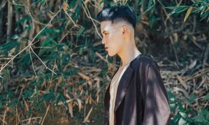 Bộ ảnh đầy sáng tạo này dựa trên 4 tác phẩm văn học quen thuộc với thế hệ học trò là Chí Phèo, Lão Hạc, Số đỏ và Tắt đèn.