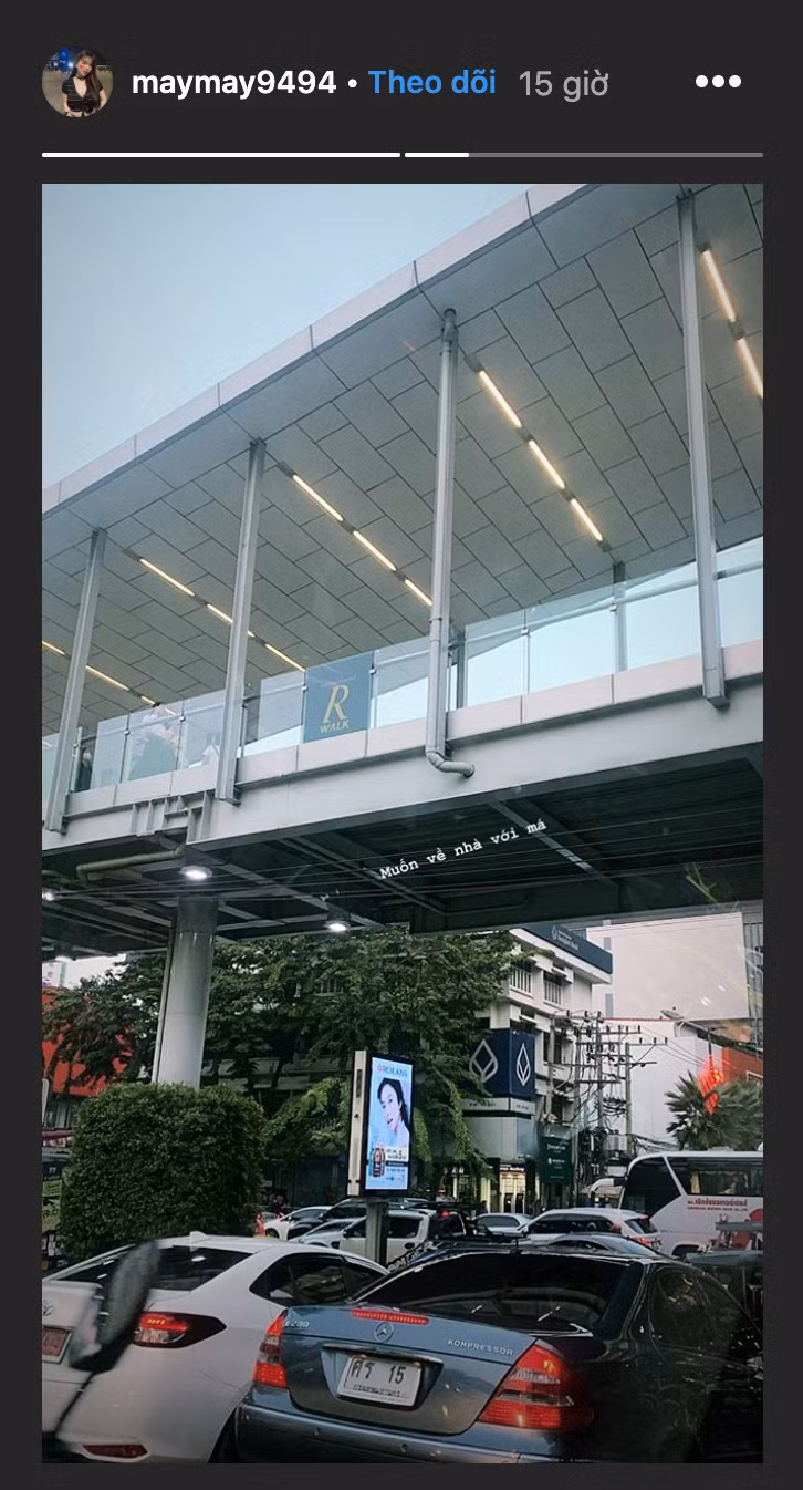 Sau khi kết thúc trận đấu giữa đội tuyển U23 Việt Nam và đội tuyển U23 Jordan, Gia Hân không có nhiều thời gian đi chơi với bạn trai mà vội vã di chuyển tới Bangkok để về bay về Việt Nam. Trên trang cá nhân, bạn gái Hoàng Đức chia sẻ hình ảnh giao thông tắc nghẽn, một "đặc sản" của Thái Lan kèm dòng trạng thái: "Muốn về nhà với má".