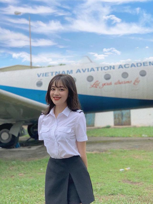 Khi mới "chân ướt chân ráo" vào TP HCM, cô nàng cũng gặp phải rất nhiều khó khăn khi phải đối mặt với cuộc sống xa gia đình, không có người thân bên cạnh.