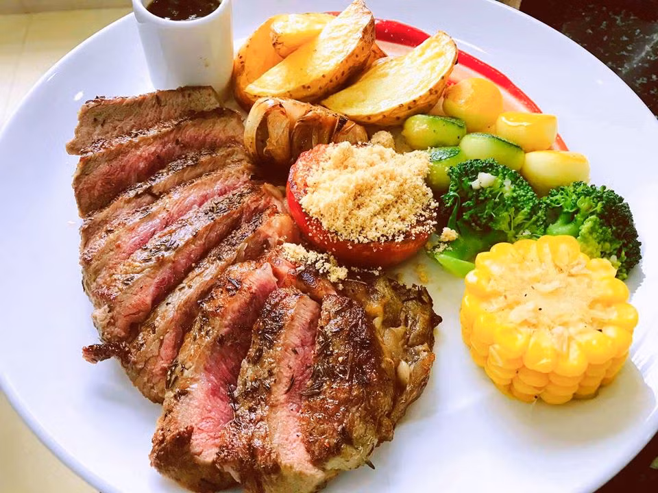 Thực đơn nữ gymer gợi ý khi kết hợp cùng tập luyện để lên cơ nhanh, bền vững.