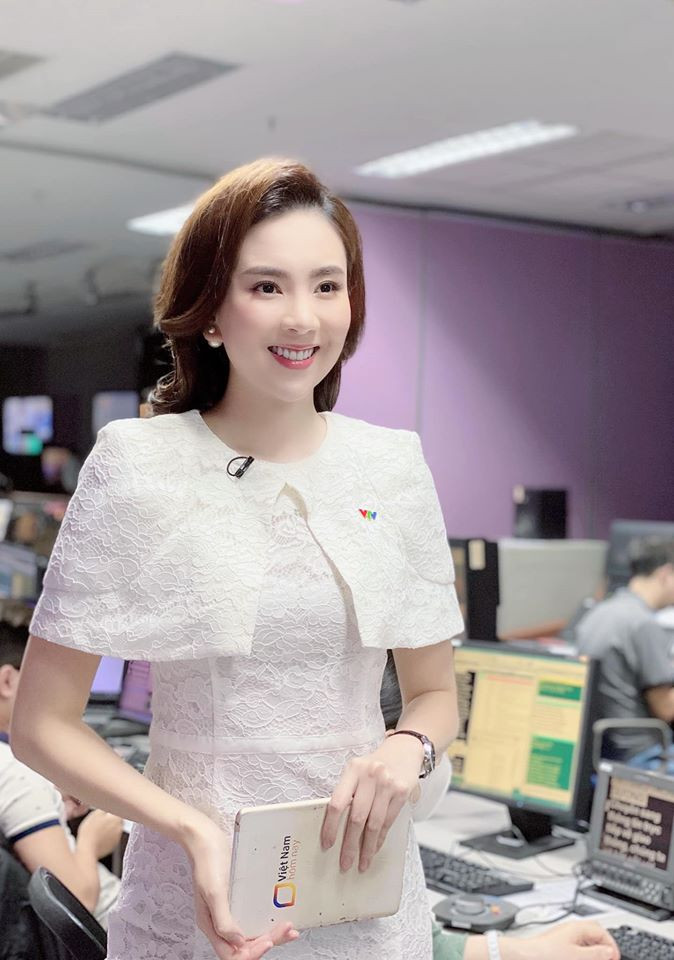 Mai Ngọc có cuộc sống viên mãn bên chồng đại gia. Ngoài công việc tại đài truyền hình, cô còn có một thương hiệu thời trang riêng.