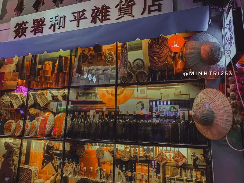 Dù mới khai trương nhưng đây là địa điểm check-in thu hút các bạn trẻ Hà Thành.