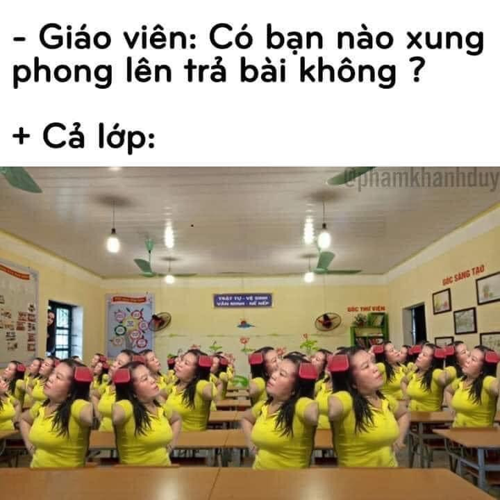 Khi cô giáo yêu cầu lên bảng kiểm tra bài cũ, cả lớp bỗng diện trang phục tàng hình.