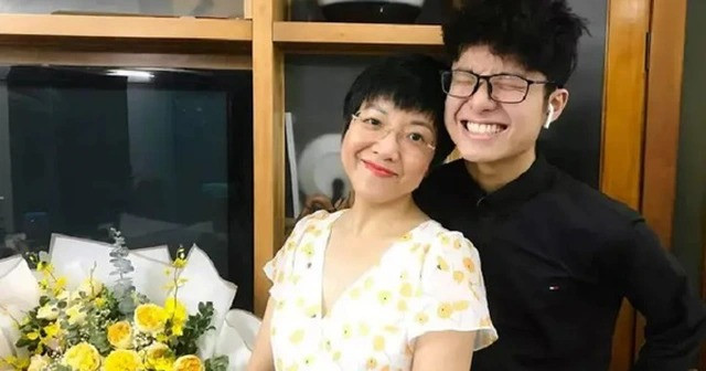 Bước sang tuổi 19, Gia Bảo sở hữu chiều cao trên 1,7m cùng ngoại hình sủa và nụ cười tươi mỗi lần xuất hiện bên cạnh mẹ.