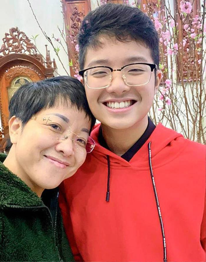 Cậu bé con ngày nào đã dần trưởng thành.