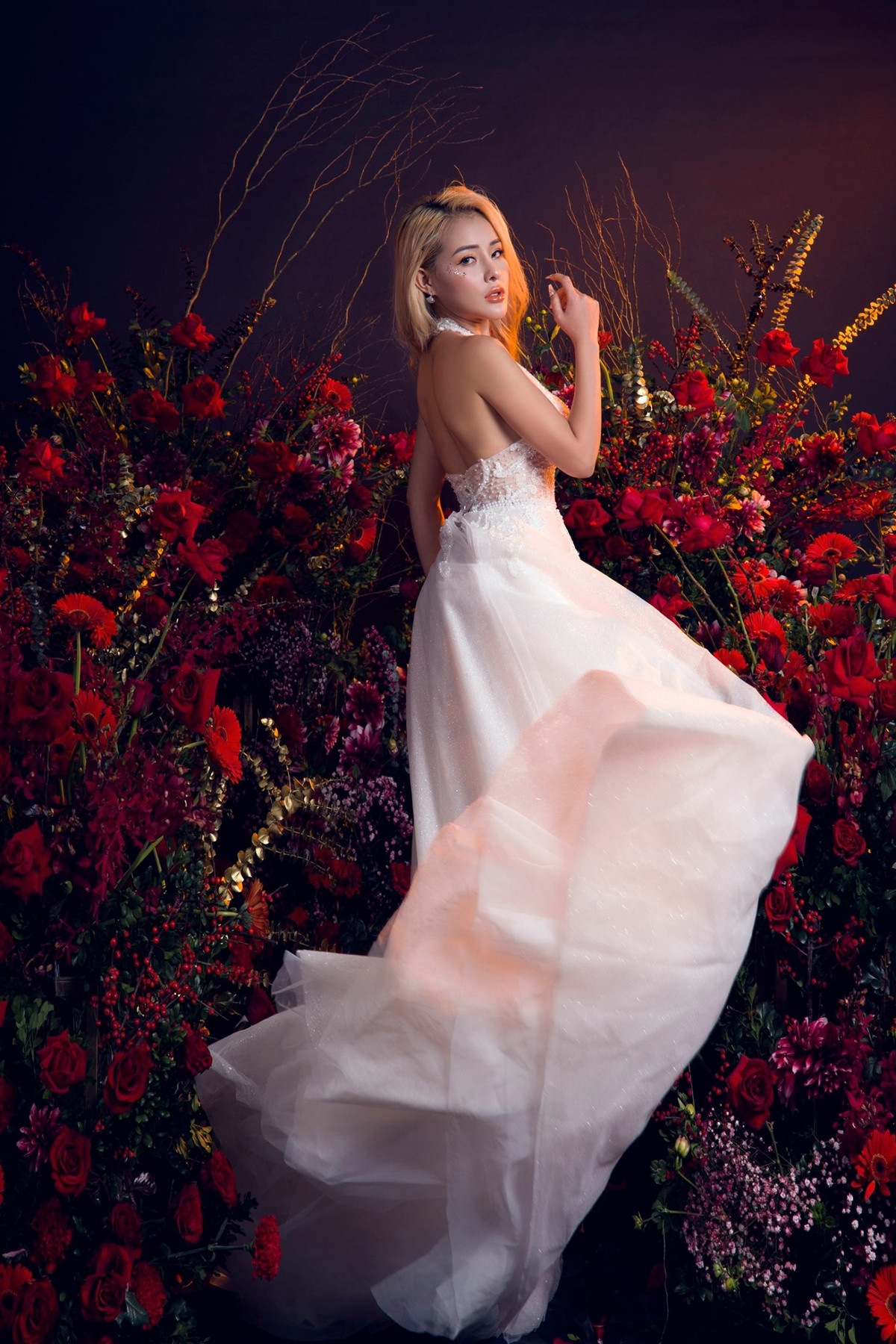 Dân mạng dường như đã phát chán với những scandal tự tạo của Ngân 98 cùng bạn trai ca sĩ và dân tình cũng chỉ cho rằng đây chỉ là chiêu trò để cặp đôi này "tạo nét".