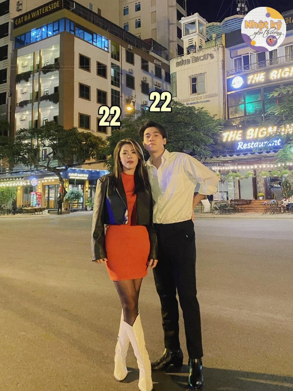 22 tuổi gu ăn mặc của cả 2 bắt đầu trưởng thành hơn.