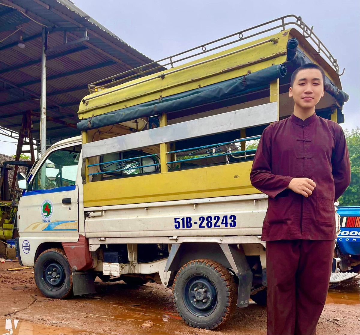 Nhiều fan của anh cho rằng, anh đã phải trải qua rất nhiều biến cố hôn nhân cũng như cuộc sống mới có quyết định như hiện tại, fan luôn tôn trọng và ủng hộ quyết định của anh