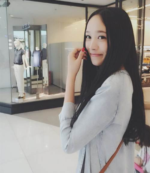 Sau khi kết thúc tốt nghiệp trung học, thi vào một trường cao đẳng, Tống Tư Nguyên đã hạ quyết tâm phải giảm cân. Cô nàng thầm nhủ, cả thời học sinh đã bị hủy hoại bởi biệt danh đó, không lẽ thời sinh viên cũng bị hủy bởi cân nặng quá khổ của mình.