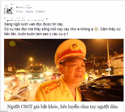  Bức ảnh chiến sĩ CSGT già bật khóc ngày về hưu khiến dân mạng cảm động. Trong ngày cuối cùng làm việc, Thượng tá Đoàn vẫn đứng phân luồng giao thông. 