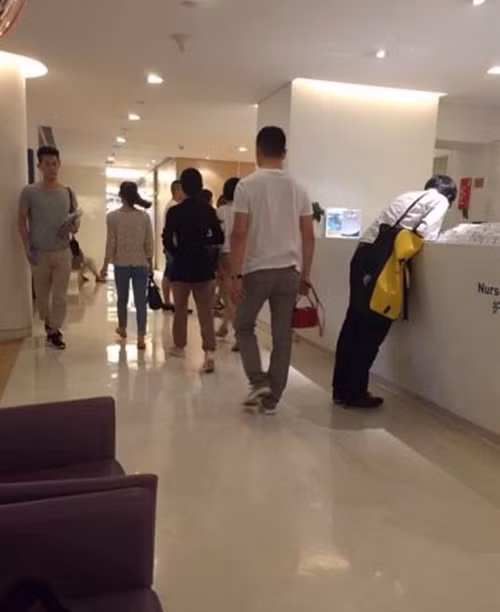 Thông tin và hình ảnh hotgirl trà sữa dính tin đồn mang bầu đã khiến cư dân mạng xứ Trung đứng ngồi không yên. 