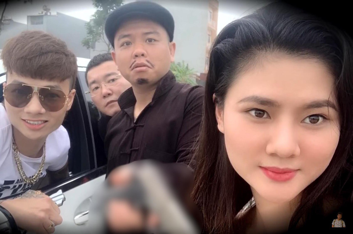 "Xử lý thanh niên láo toét thu tiền bảo kê của xe ôm ở bến xe", "Xử lý thanh niên ngang nhiên ăn cắp bánh trung thu giữa ban ngày"... là những tiêu đề nổi bật trên kênh của Dương Minh Tuyền. Nhưng xem những clip này, nhiều người cho rằng nó thực sự nhảm nhí và gã giang hồ này lại tiếp tục phô trương thanh thế.