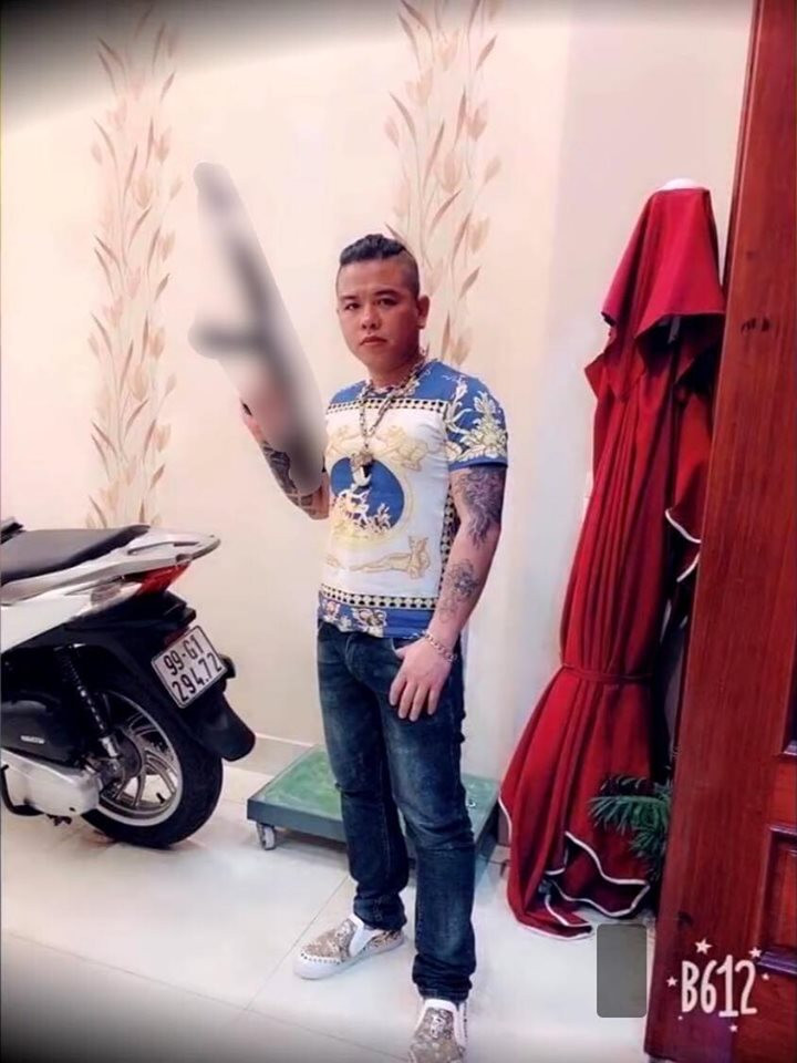 Dương Minh Tuyền khoe sở hữu nhiều "hàng nóng, hàng lạnh" trên Facebook.