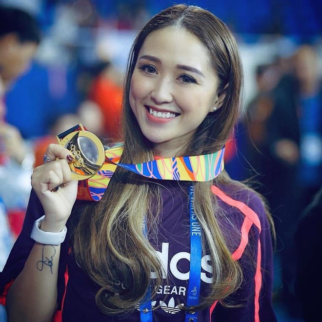 Thu Hà đến với thể dục nghệ thuật từ năm 8 tuổi và giành được nhiều thành tích đáng nể như đoạt HCĐ tại SEA Games 21 và SEA Games 23,....Năm 19 tuổi, cô chuyển sang làm HLV tại Trung Tâm Huấn Luyện Thể Thao Quốc Gia Hà Nội.