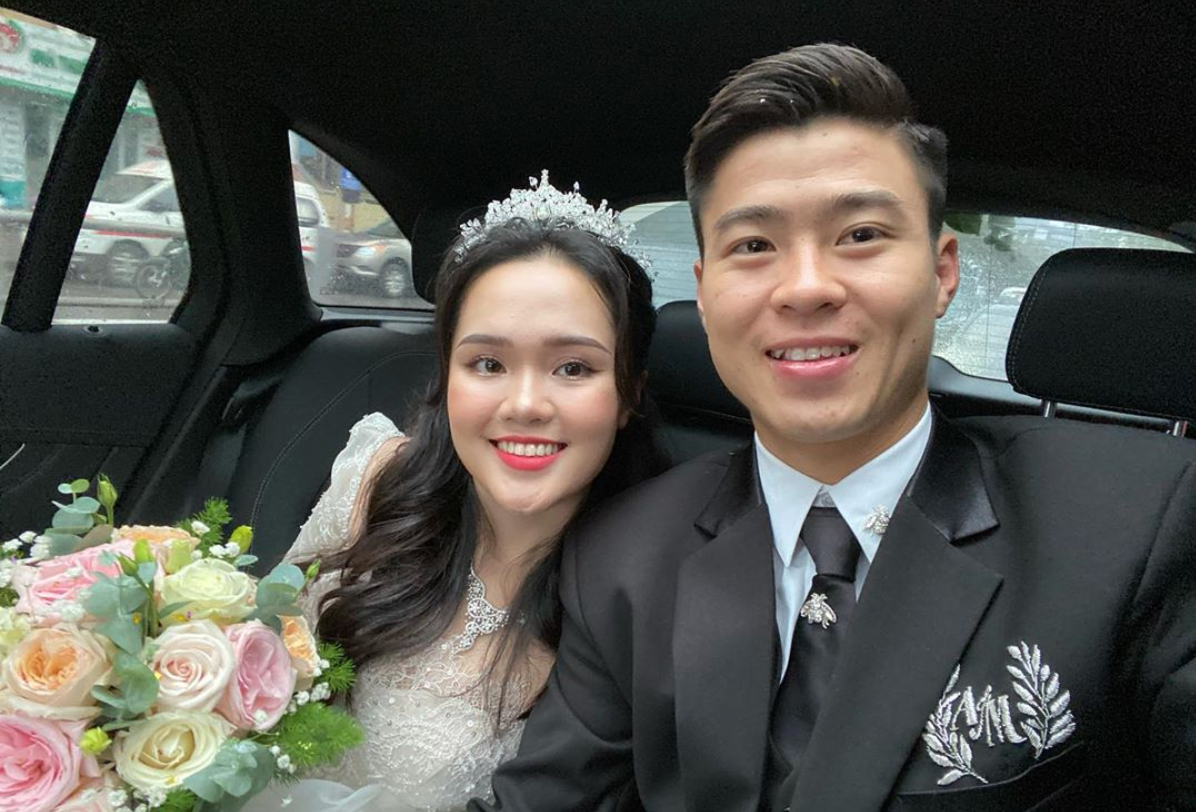 Duy Mạnh (sinh năm 1996) là một trong những hậu vệ của đội tuyển Việt Nam nhận được nhiều sự quan tâm của người hâm mộ.