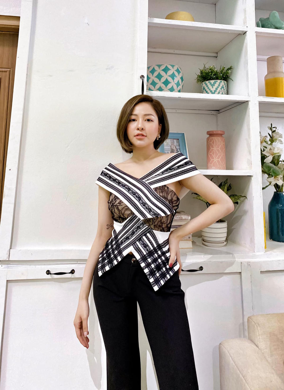 Người đẹp sinh năm 1995 từng bị dàn hot girl của chương trình "Nóng cùng World Cup 2018" lên tiếng tố chảnh, thay đổi hẳn thái độ sau khi nổi tiếng.