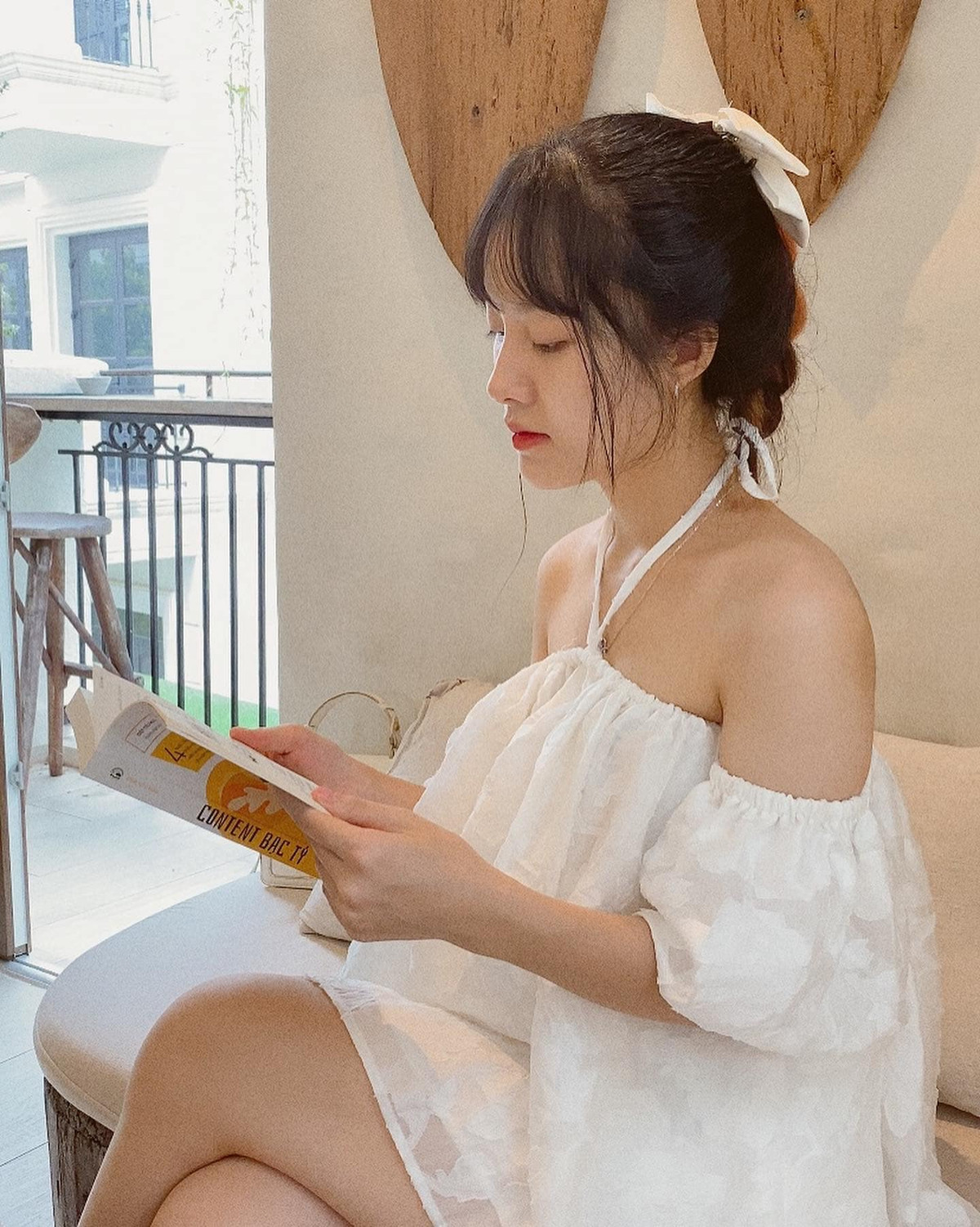 Năm 2021, Hyee Phạm có cơ duyên hợp tác với ca sĩ, nhạc sĩ người Hàn - Joseph Kwon - ra mắt MV Butterfly Flakes để quảng bá du lịch Việt Nam nhân kỷ niệm 30 năm thiết lập quan hệ ngoại giao Việt Nam - Hàn Quốc.