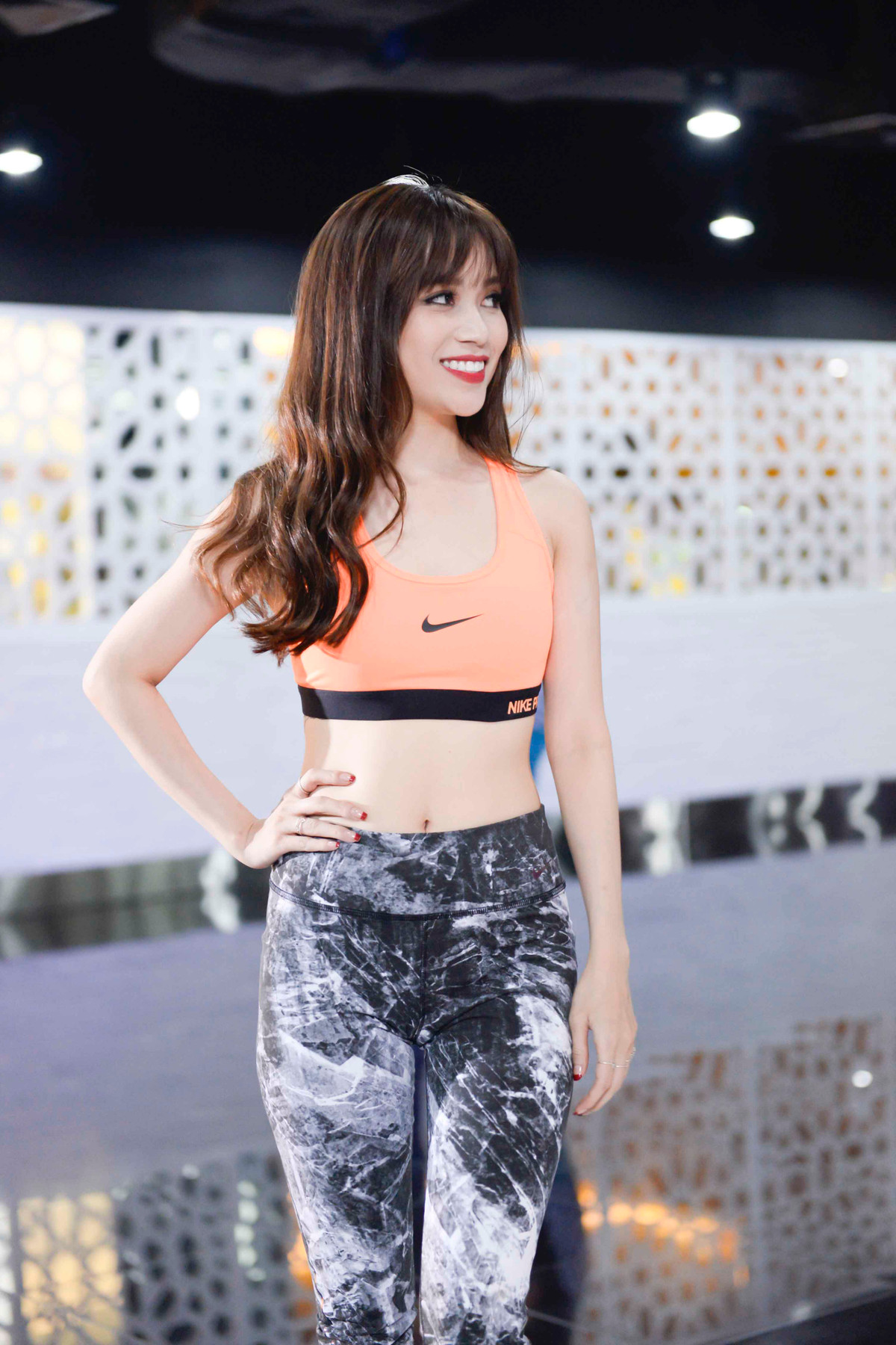 Sĩ Thanh theo đuổi phong cách quyến rũ, gợi cảm ngay từ những ngày mới bước chân vào showbiz.