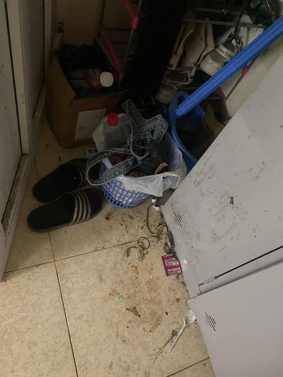 Rác không được dọn mà chỉ tấp 1 góc