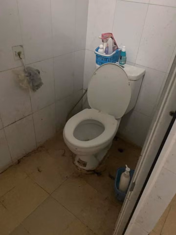 Liệu ai dám đi vệ sinh ở đây không