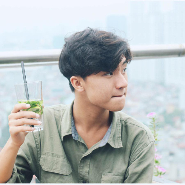 Không chỉ sở hữu vẻ ngoài như hot boy, tính tình dễ mến, Hải Long còn có rất nhiều tài lẻ như hát cực hay và đàn guitar cực đỉnh. Từ những năm cấp 3, chàng sinh viên ĐH Quốc gia đã trong đội guitar, lên đại học tiếp tục tham gia câu lạc bộ về guitar và nhiều lần biểu diễn trong các hoạt động của trường.