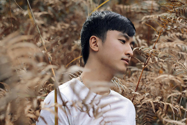 Vừa đẹp trai lại vừa có tài, Quang Nhật là hình mẫu nam thần lý tưởng của nhiều cô gái.