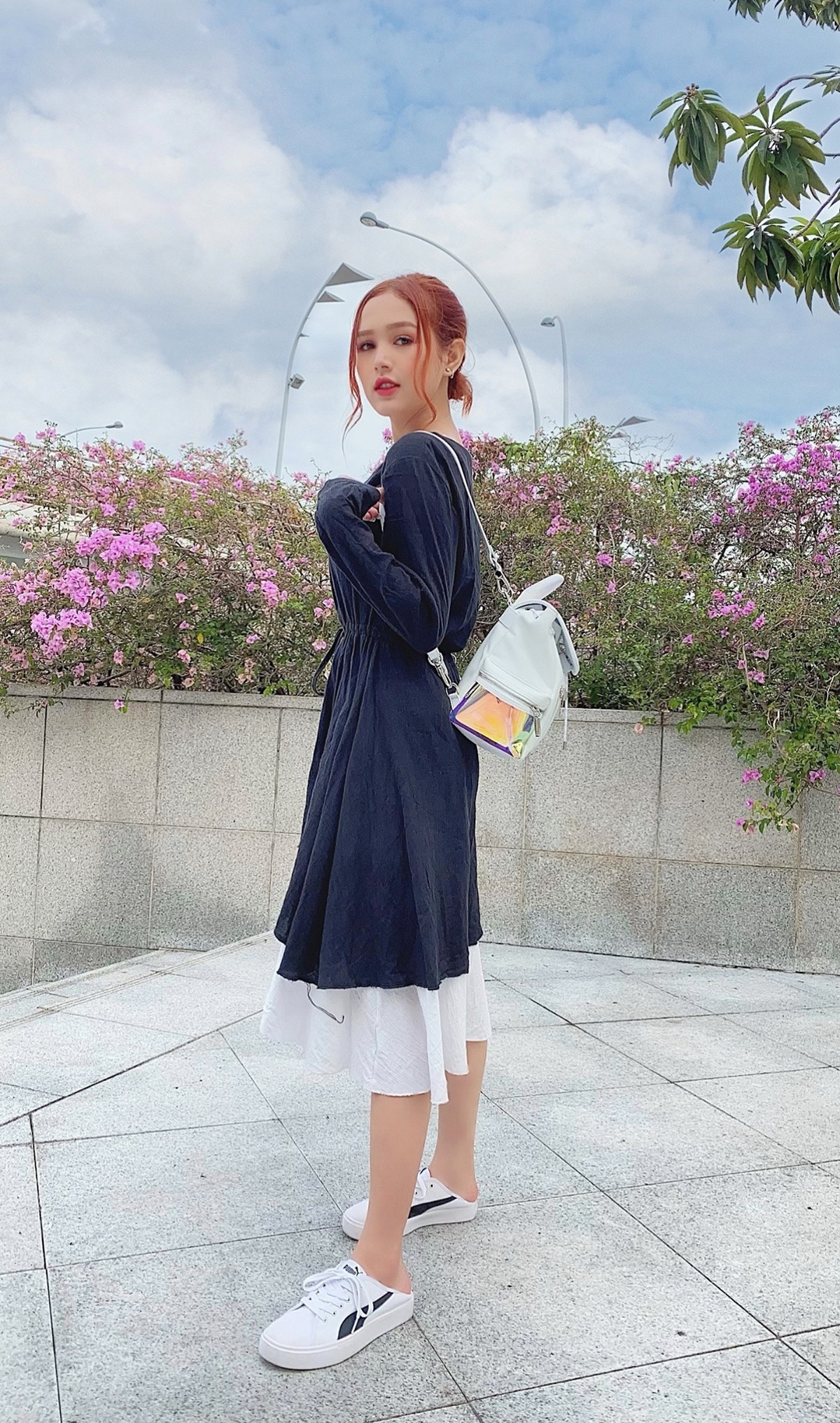 Bên cạnh đó, hot girl Trang Phạm cũng khi đời tư bị lôi ra bàn luận: "Nếu mình sai thì mọi người có thể nói chứ đừng lôi đời tư, gia đình, hạnh phúc của mình ra ném đá. Với mọi người, gia đình và người thân là quan trọng nhất thì với mình cũng vậy. Đừng trở thành một người độc miệng như thế!"