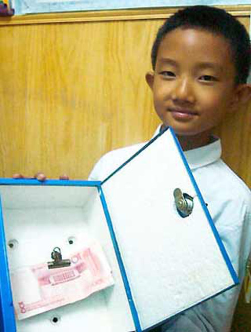 Nhung em be nhat rac làm dan mạng roi nuóc mát-Hinh-7