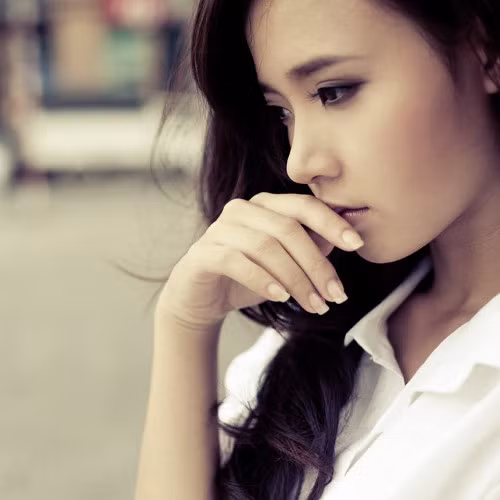 Midu. Chiếc mũi thon cao và thanh thoát trên trên khuôn mặt bầu bĩnh giúp Midu trông đáng yêu hơn nhiều. Chiếc mũi S-line đẹp tự nhiên là yếu tố khiến Midu được lòng nhiều người hâm mộ.