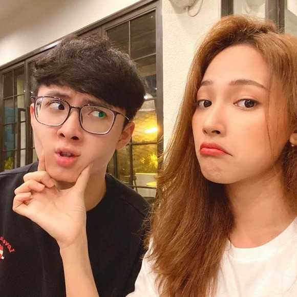 Cặp đôi máy bay - phi công Cara và NoWay có những tiến triển tốt đẹp. Vì cùng sống ở TP HCM nên cả hai có nhiều dịp để gặp nhau hơn những đôi khác.