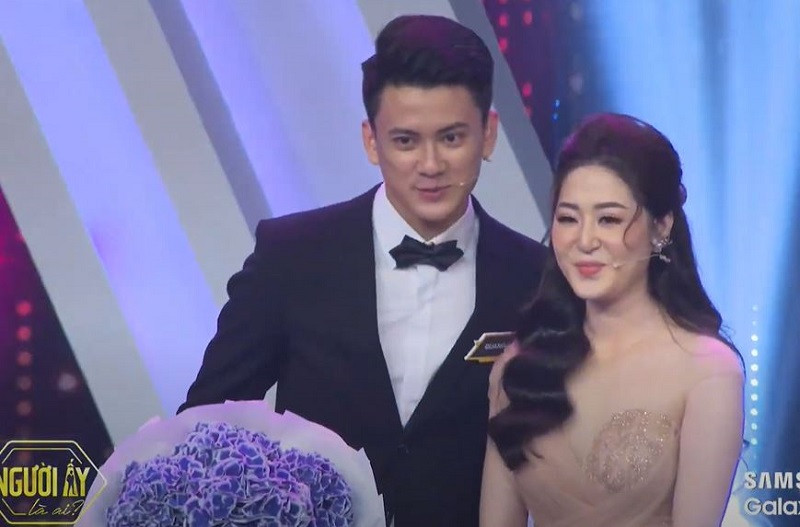 Tuy nhiên, thông tin Quang Lâm nói dối về mối quan hệ hiện tại trên sóng truyền hình nhận được sự quan tâm của cộng đồng mạng.