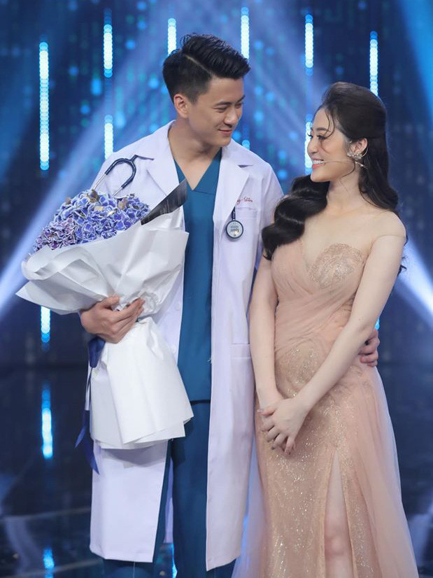 Cặp đôi mới nhất được se duyên thành công là "hot girl thời tiết" Thanh Tâm và chàng bác sĩ tập sự Quang Lâm. Sự chênh lệch tuổi tác giữa cả 2 không ai nhận ra vì độ đẹp đôi của họ.