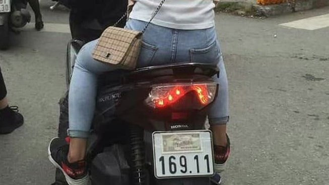 Tuy nhiên vì nhiều lý do gì thì theo như nhiều người, hành vi "hô biến" biển số xe như hiện nay cần phải bị xử phạt thật nặng.