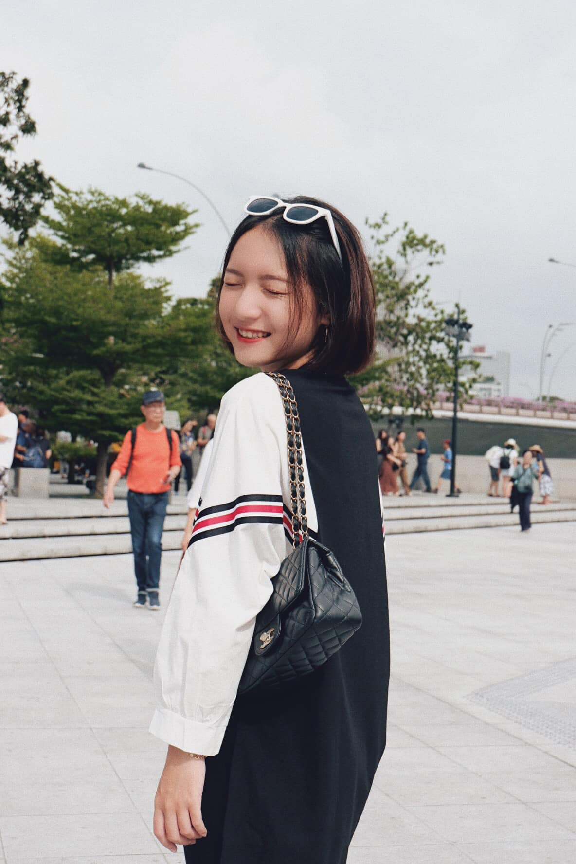 Hot girl Cần Thơ có lối sống vui vẻ, tích cực và hy vọng sẽ theo đuổi được đam mê của bản thân.