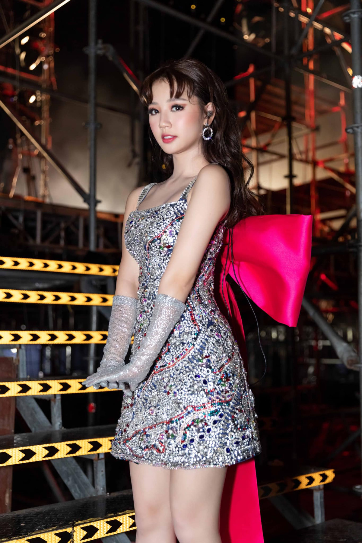 Amee, tên thật là Trần Huyền My là cái tên đứng đầu trong danh sách hot boy, hot girl sinh năm 2000 gặt hái được nhiều thành công. Với một loạt hit được ra mắt như "Ex's hate me", "Nhà anh ở đâu thế?",...cô nàng toả sáng rực rỡ trong năm 2019 trên con đường sự nghiệp.