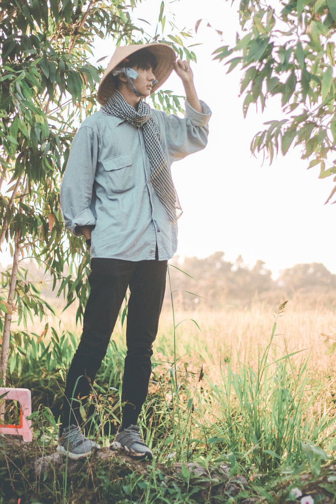 Hiện tại, anh chàng đã trở thành hot boy vạn người mê. Chắc chắn những cô nàng ngày xưa từ chối, chê bai Huy sẽ phải tiếc hùi hụi cho xem.