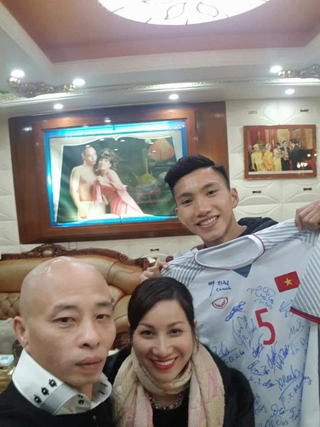 Loa mat voi tu do “chuan” rich kid cua con gai Duong 