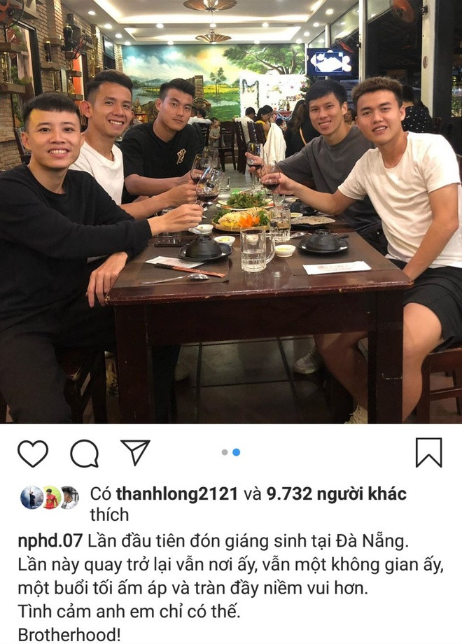 Hồng Duy có mặt tại Đà Nẵng nhân dịp Giáng sinh, anh có buổi đi chơi với các cầu thủ của CLB Hồng Lĩnh Hà Tĩnh. Tại đây đang diễn ra giải đá giao hữu trước thềm V-League 2020.