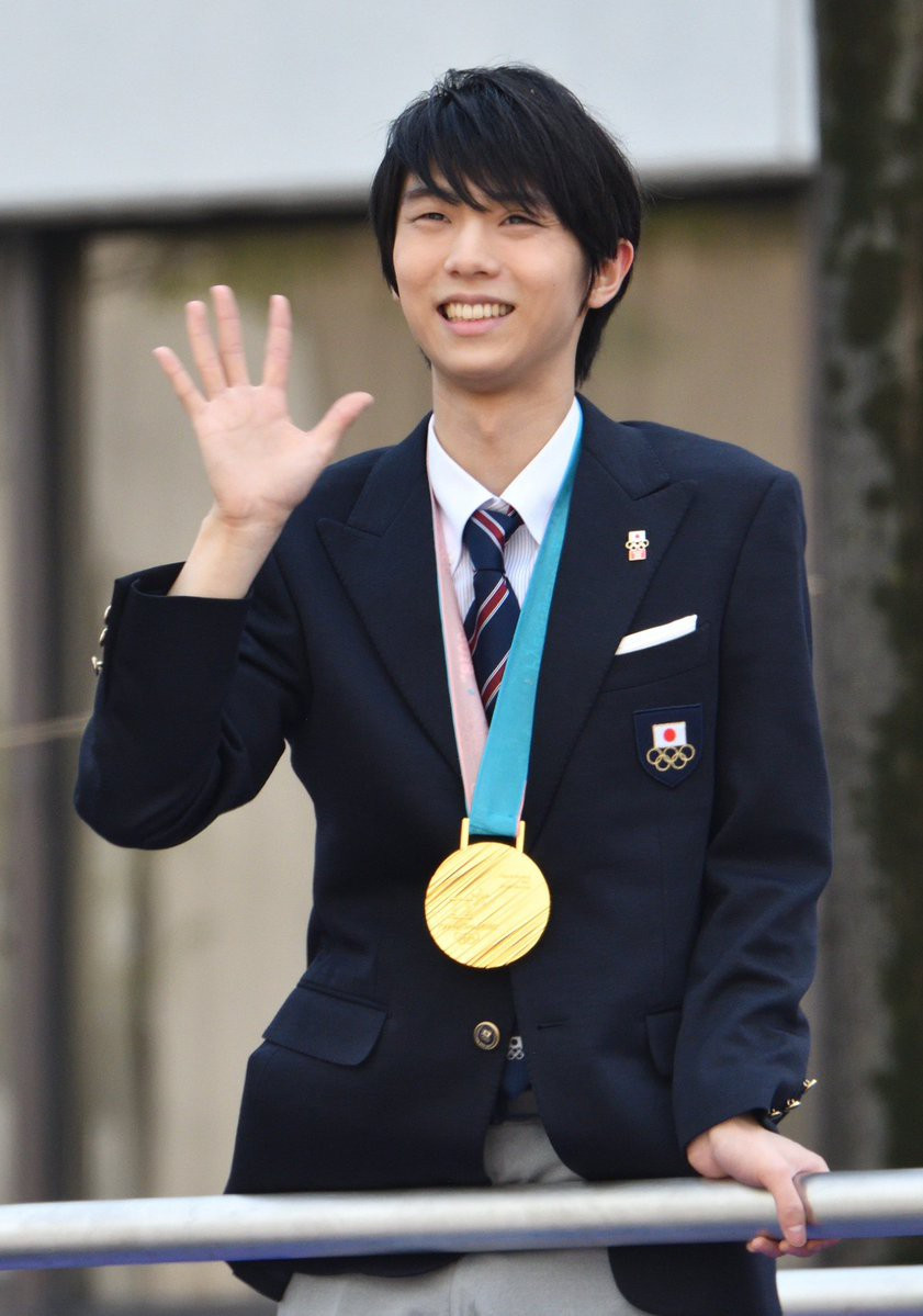 Vẻ điển trai và tài năng của Yuzuru Hanyu được người dân đất nước mặt trời mọc yêu mến.