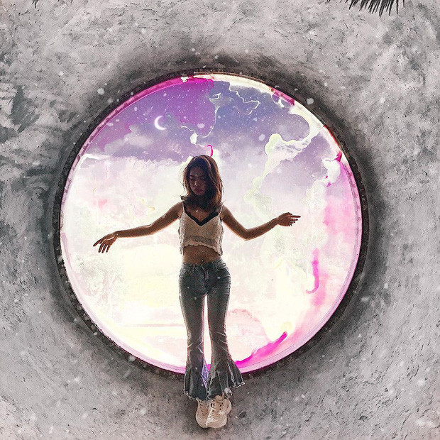 Chỉ cần căn góc độ, thời gian và chỉnh ánh sáng, giới trẻ sẽ có ngay những tấm ảnh "thiên hà" huyền ảo. Ảnh: 6giosang.com