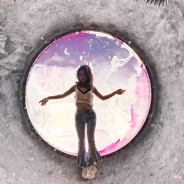 Chỉ cần căn góc độ, thời gian và chỉnh ánh sáng, giới trẻ sẽ có ngay những tấm ảnh "thiên hà" huyền ảo. Ảnh: 6giosang.com