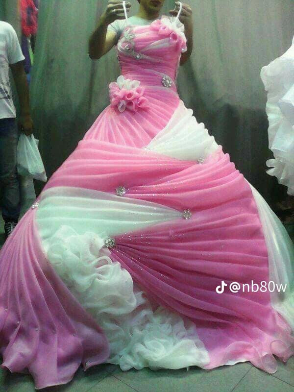 Ngày nay, xu hướng váy cưới có nhiều thay đổi, nhiều cô dâu để tiết kiệm chi phí thì chỉ lựa chọn thuê chứ không may váy cưới