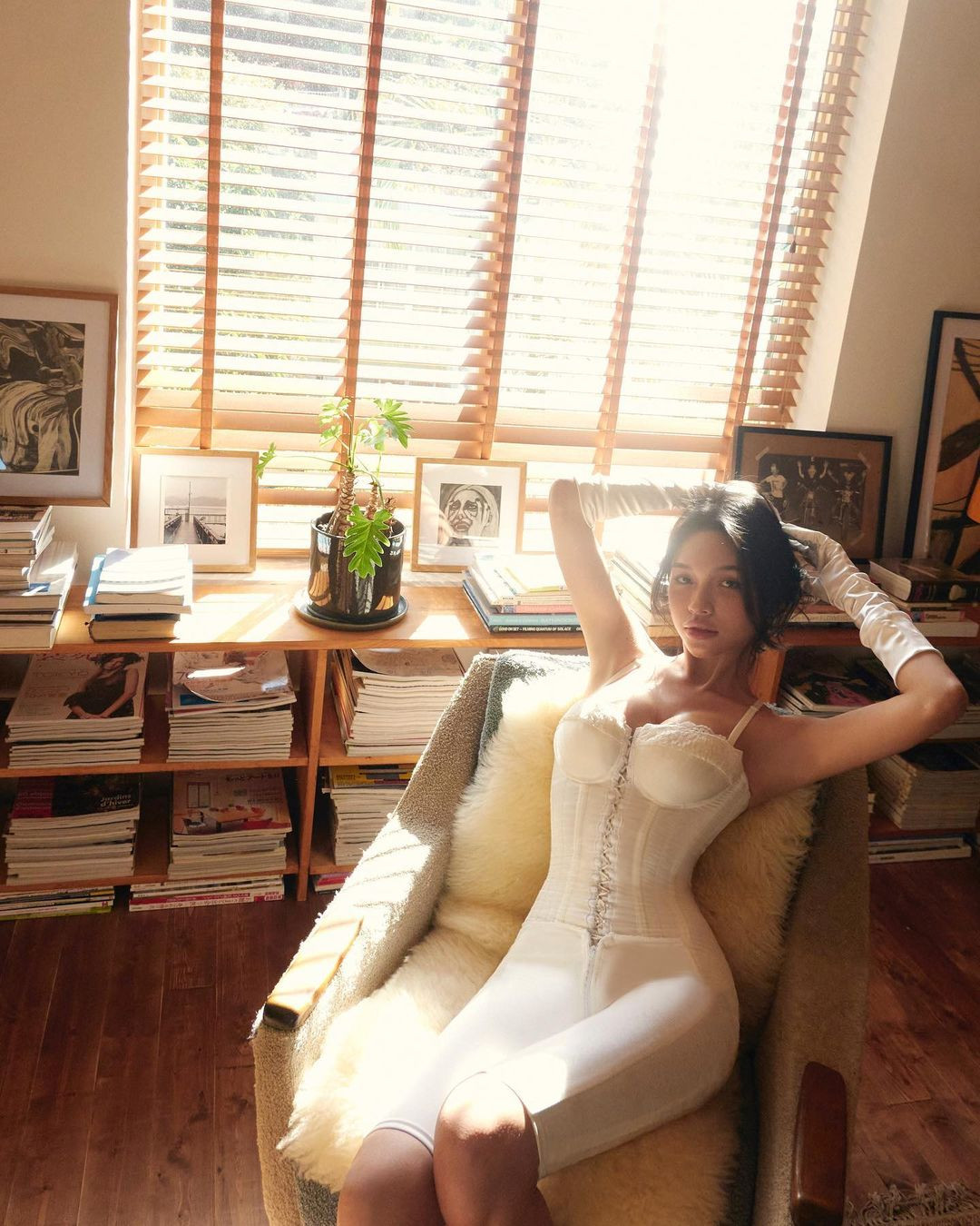 Chẳng những có gương mặt xinh đẹp, Ling Han còn sở hữu vóc dáng ấn tượng