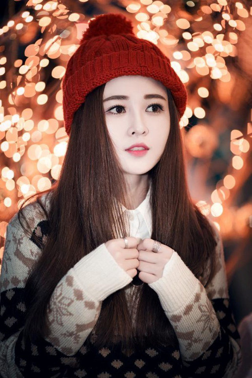 Cuối năm 2013, nhiều Facebooker truyền tay nhau vài bức ảnh của một nữ sinh Gia Lai vì gương mặt hao hao minh tinh Hoa ngữ Phạm Băng Băng. Cô từng là sinh viên khoa giáo dục, Đại học khoa học xã hội và nhân văn TP.HCM.