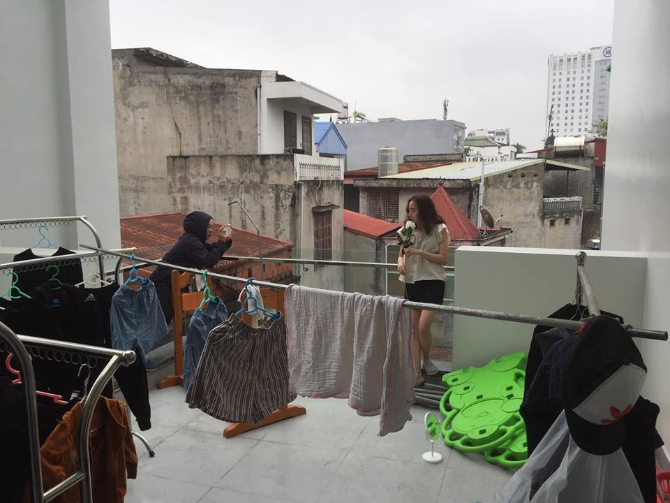 Dù ở nơi đâu hay lúc nào, chỉ cần có một cô bạn thân như thế này thì khỏi lo không có ảnh đẹp.