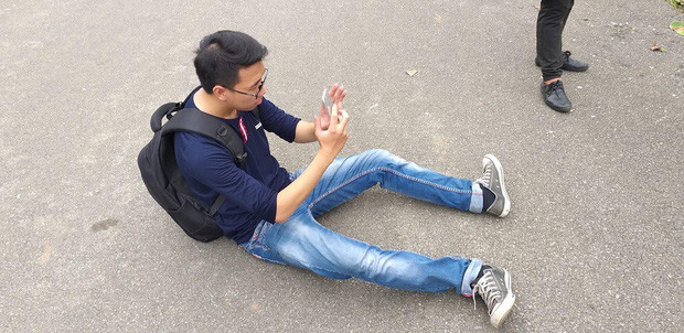 Vì bạn bè có những người sẵn sàng vứt bỏ cả hình tượng sang một bên.