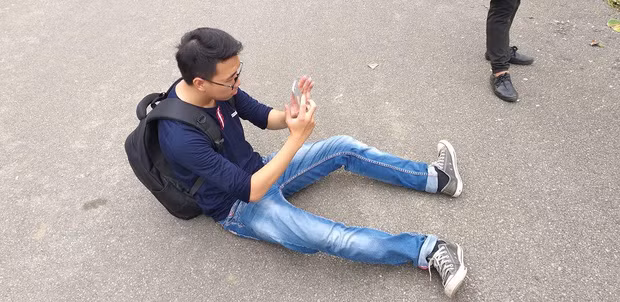 Vì bạn bè có những người sẵn sàng vứt bỏ cả hình tượng sang một bên.